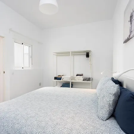 Home2book Lovely Carretas House, Center Appartement *