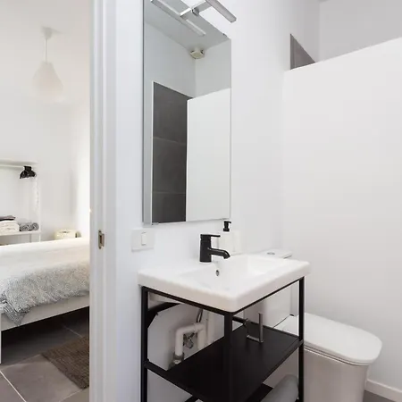 Home2book Charming Casa Carretas Center *