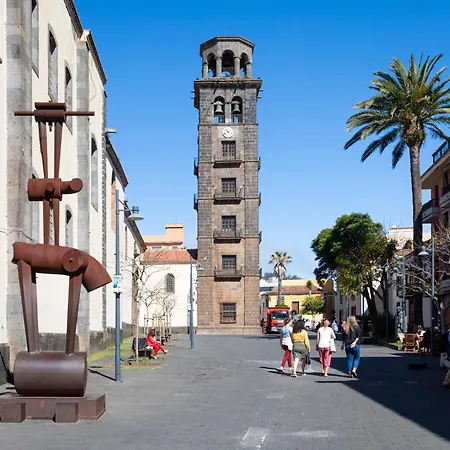 Home2book Lovely Carretas House, Center Апартаменты