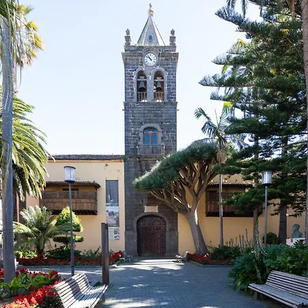 Home2book Lovely Carretas House, Center *