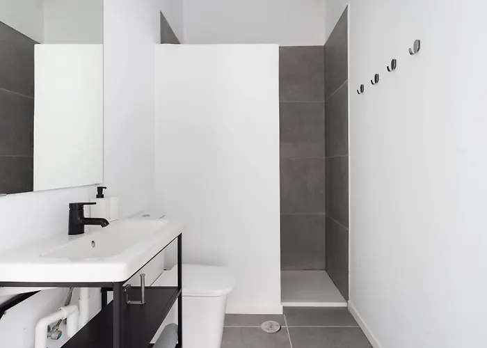 Home2book Lovely Carretas House, Center Апартаменты