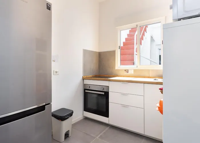 Апартаменты Home2book Lovely Carretas House, Center *