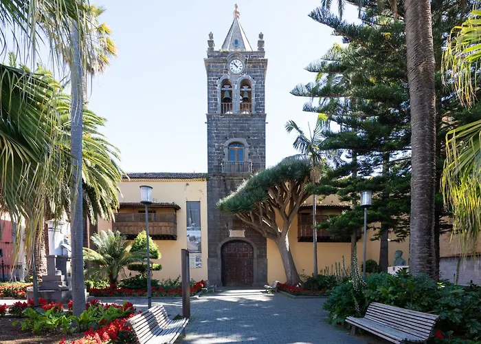 Home2book Lovely Carretas House, Center *